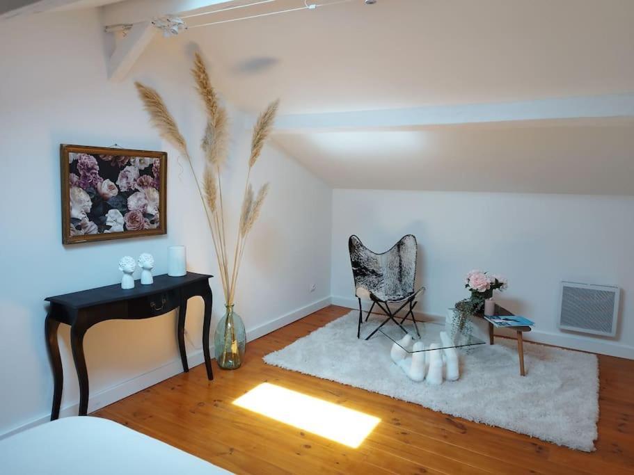 Appartement Proche Aeroport & Indret Bouguenais Esterno foto